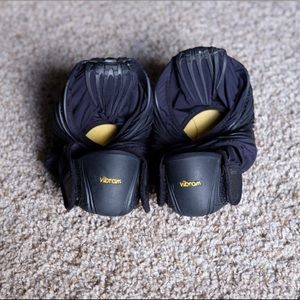Vibram Furoshiki Wrap Shoes Yoga Minimalist (Med)